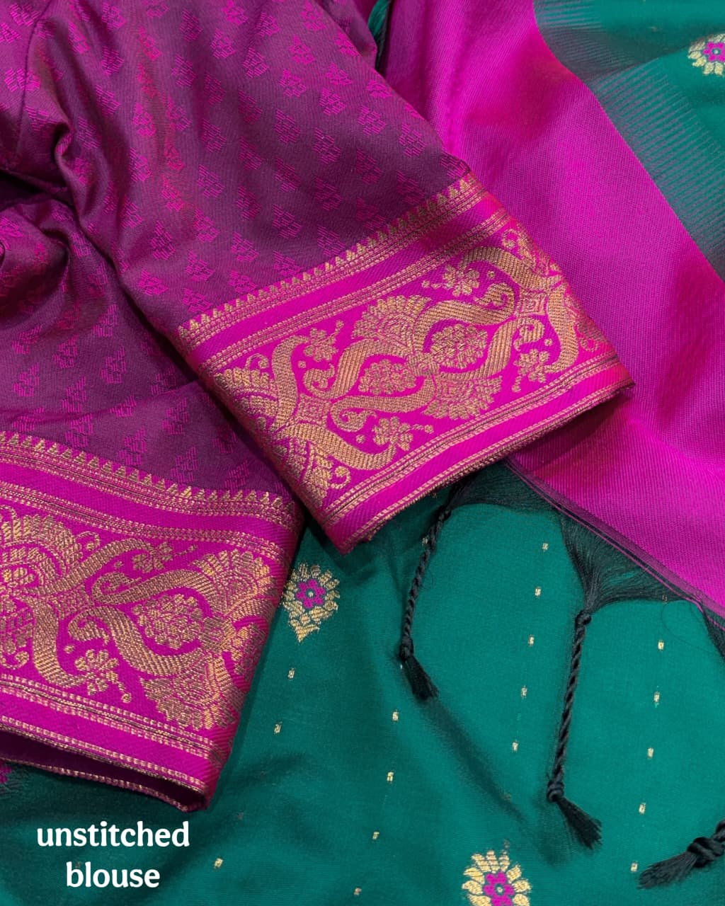 Viscose Silk Jacquard Saree with Floral Buti, Contrast Border & Running Blouse for Festive and Wedding Celebrations