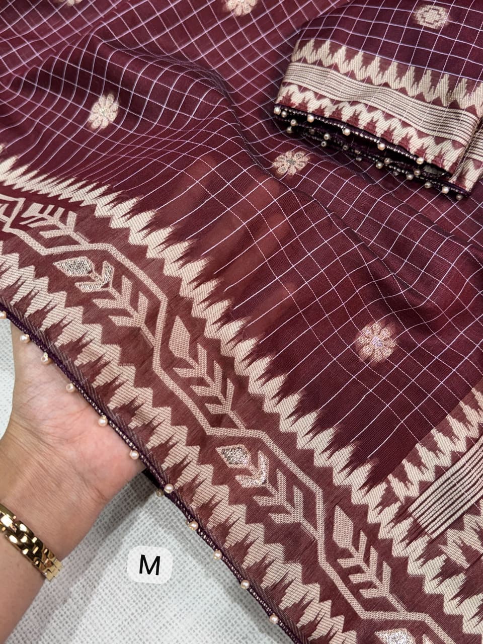 Cotton Linen Checked Saree with Floral Motifs, Leaf Pattern Border and Running Blouse for Elegant Office Wear