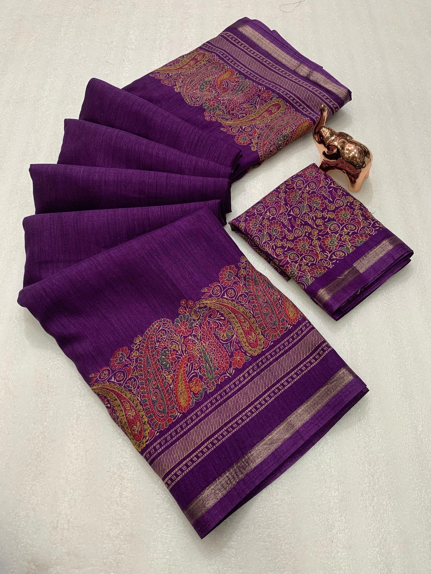 Women Ethnic Wear Printed Saree