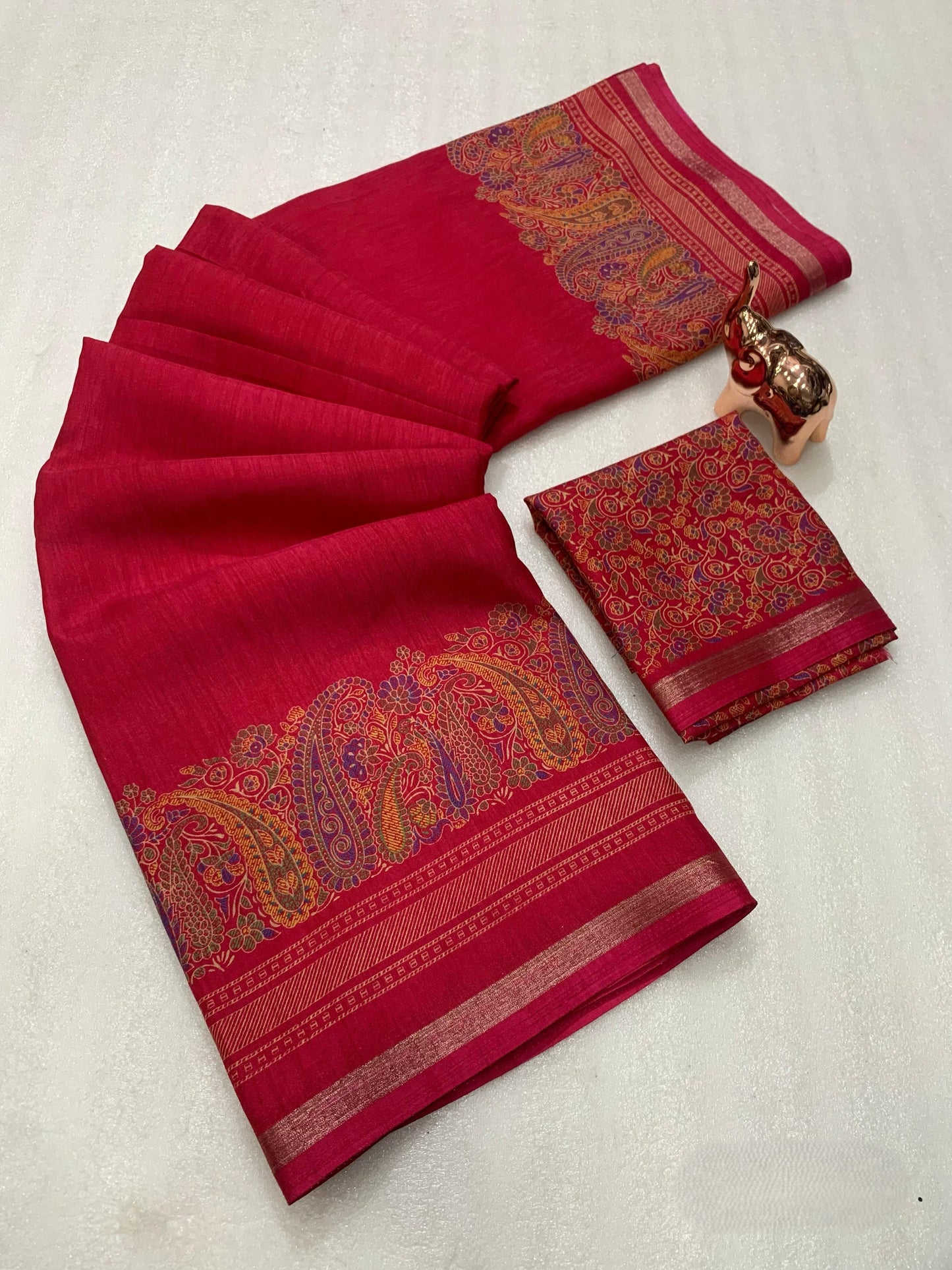 Women Ethnic Wear Printed Saree