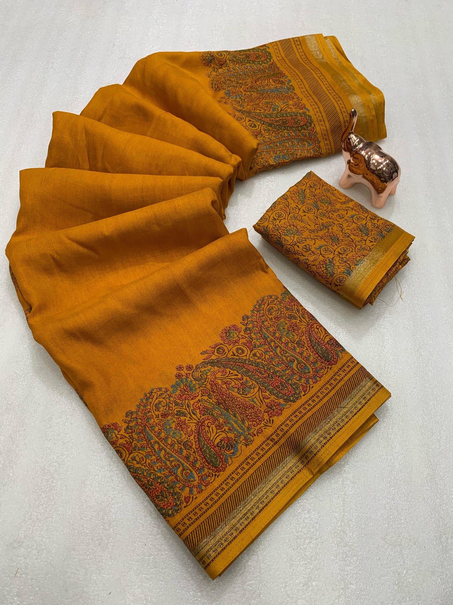 Women Ethnic Wear Printed Saree