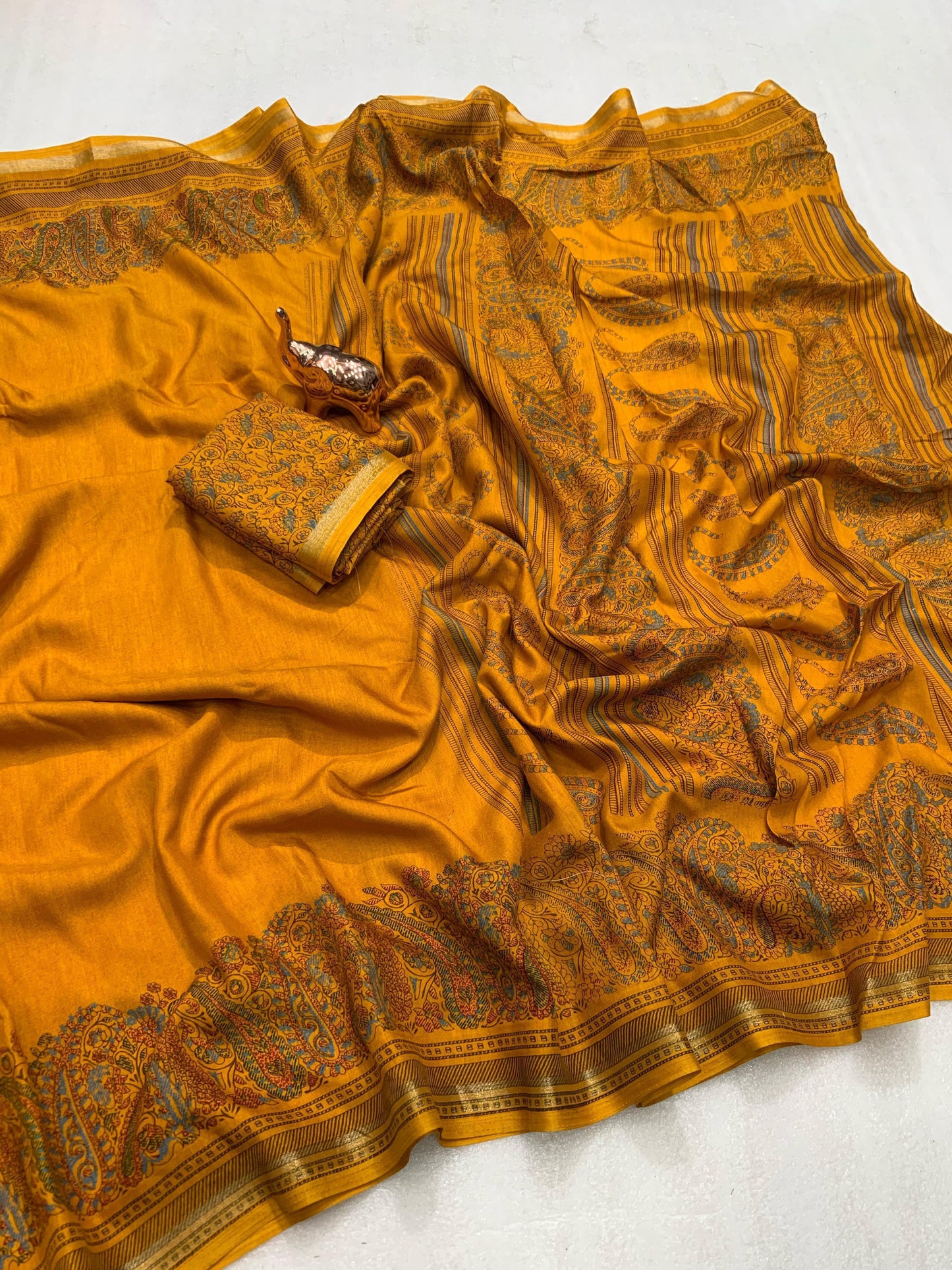 Women Ethnic Wear Printed Saree