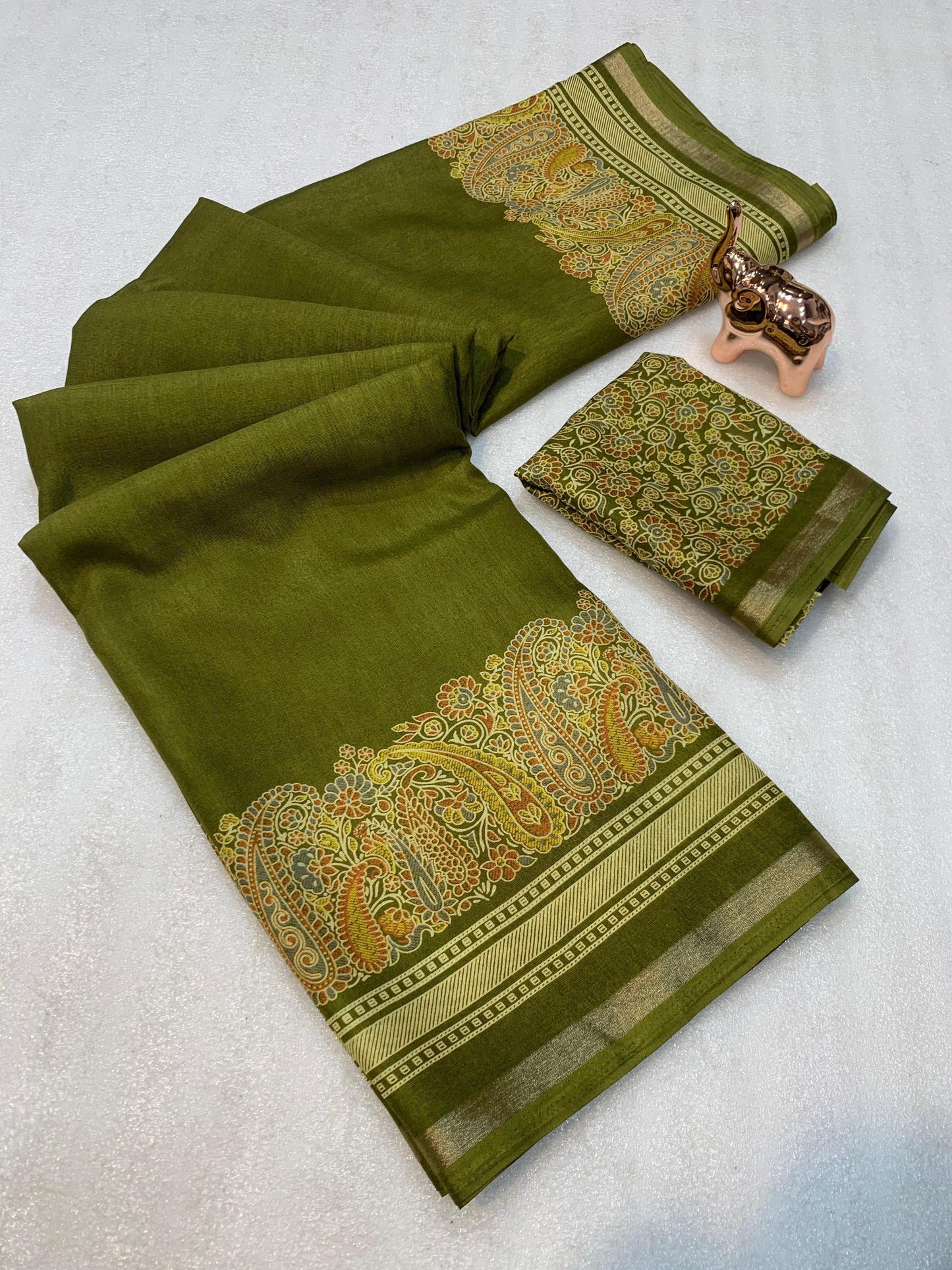Women Ethnic Wear Printed Saree
