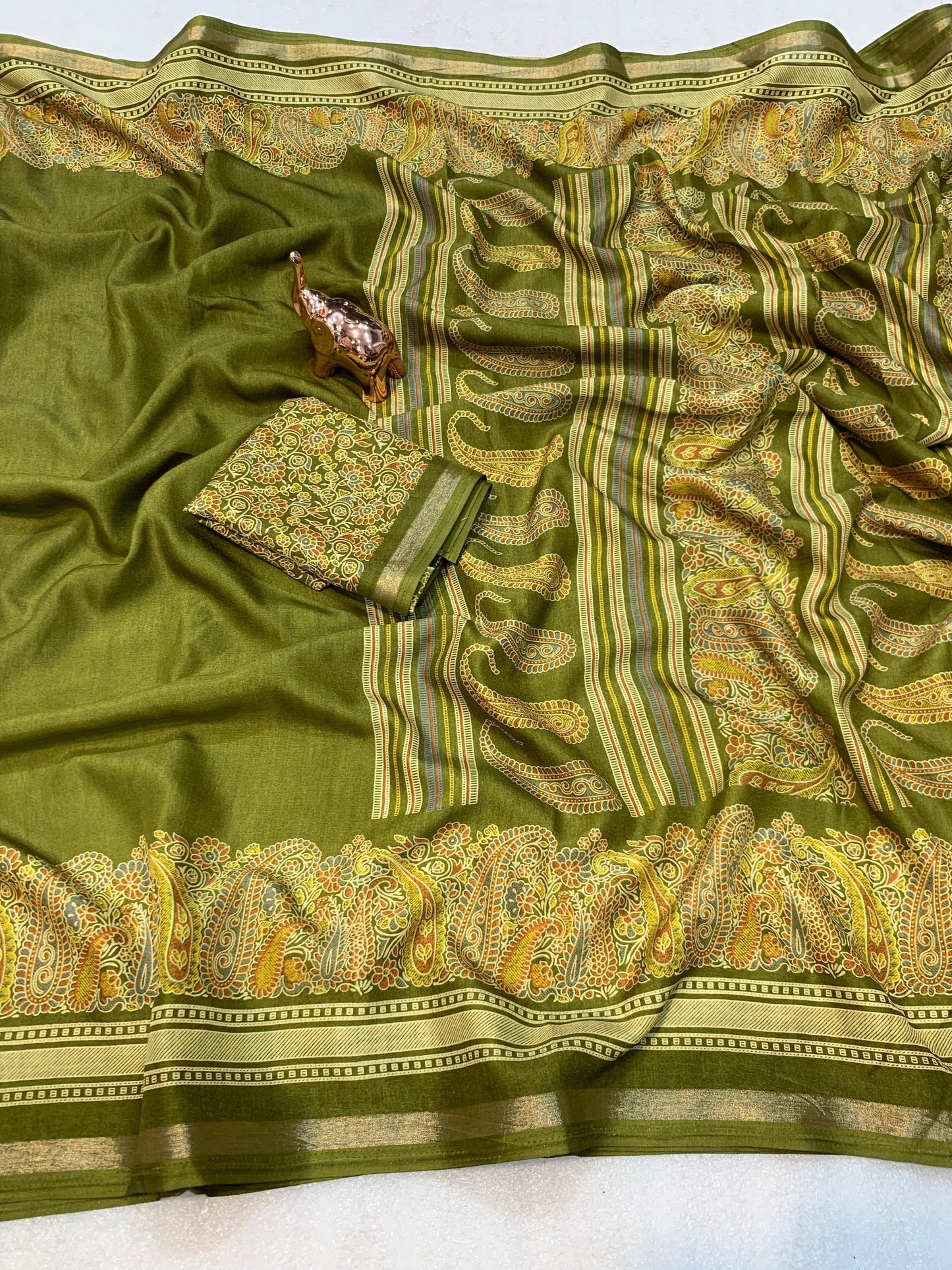 Women Ethnic Wear Printed Saree