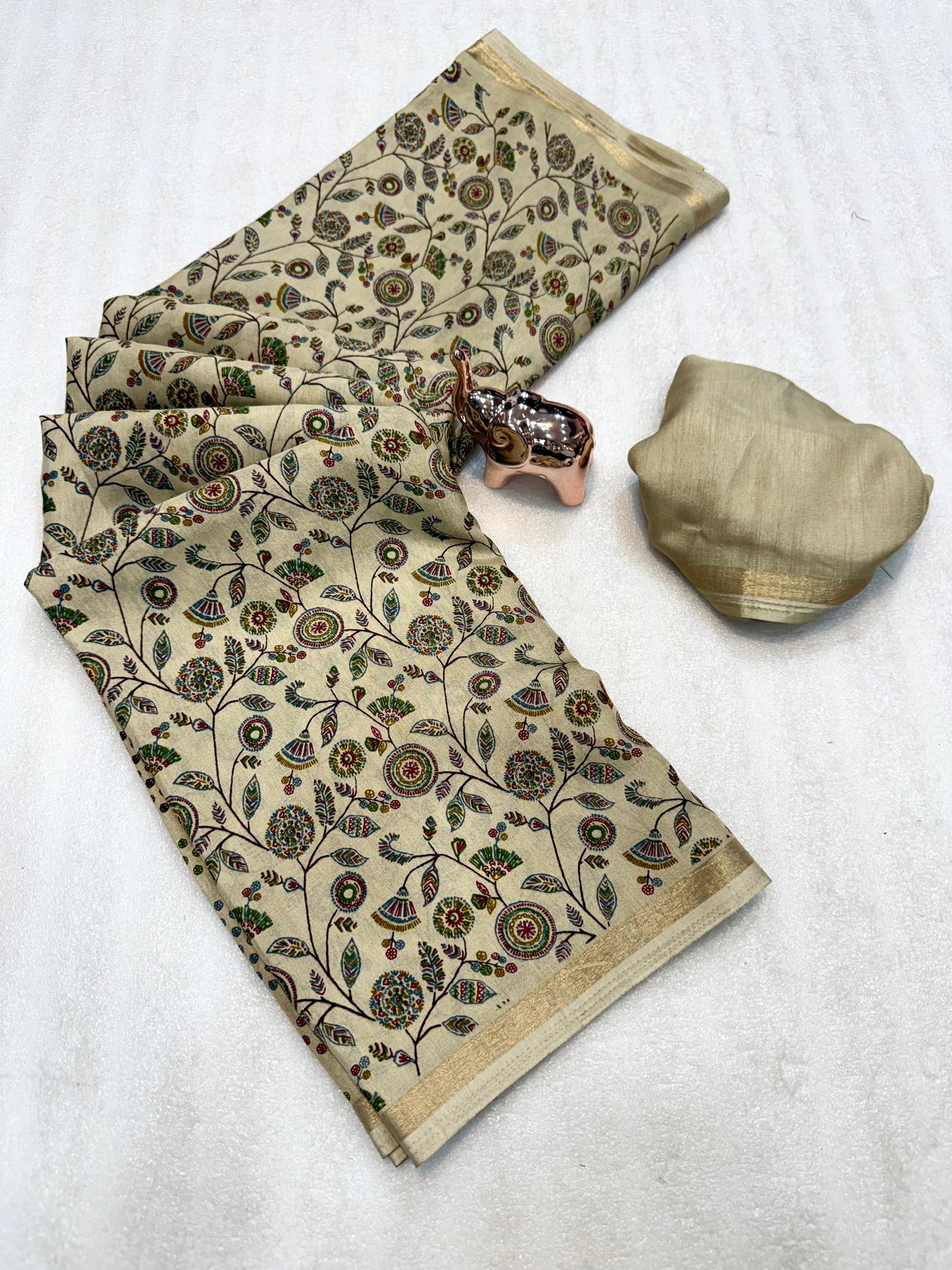 Women Printed Saree with Blouse Piece