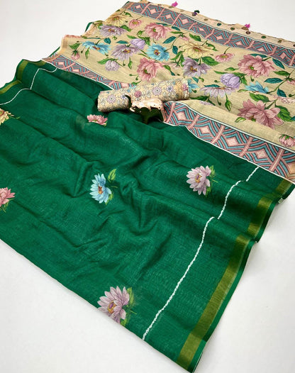 Women Floral Print Saree with Contrast Border