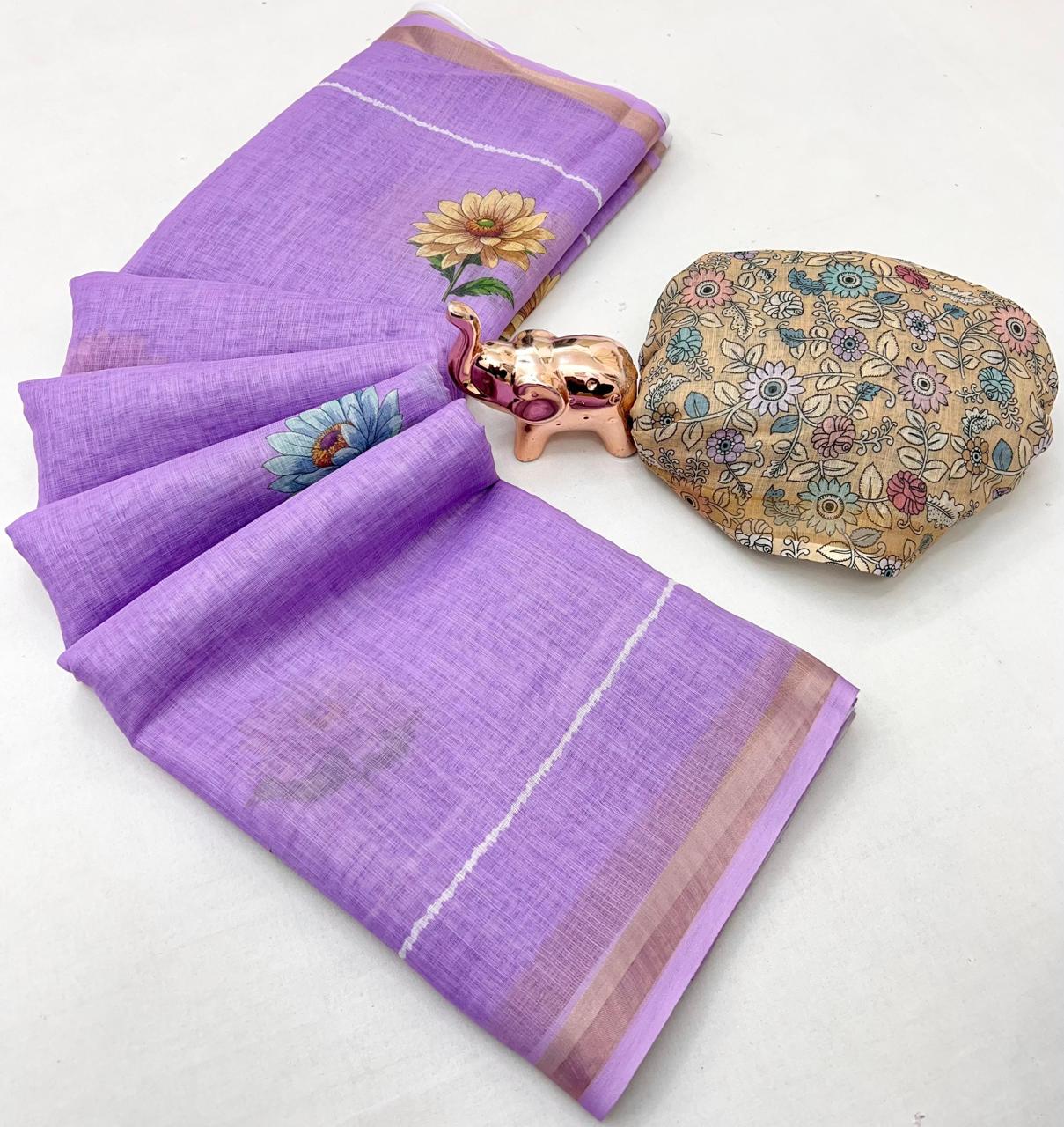 Women Floral Print Saree with Contrast Border