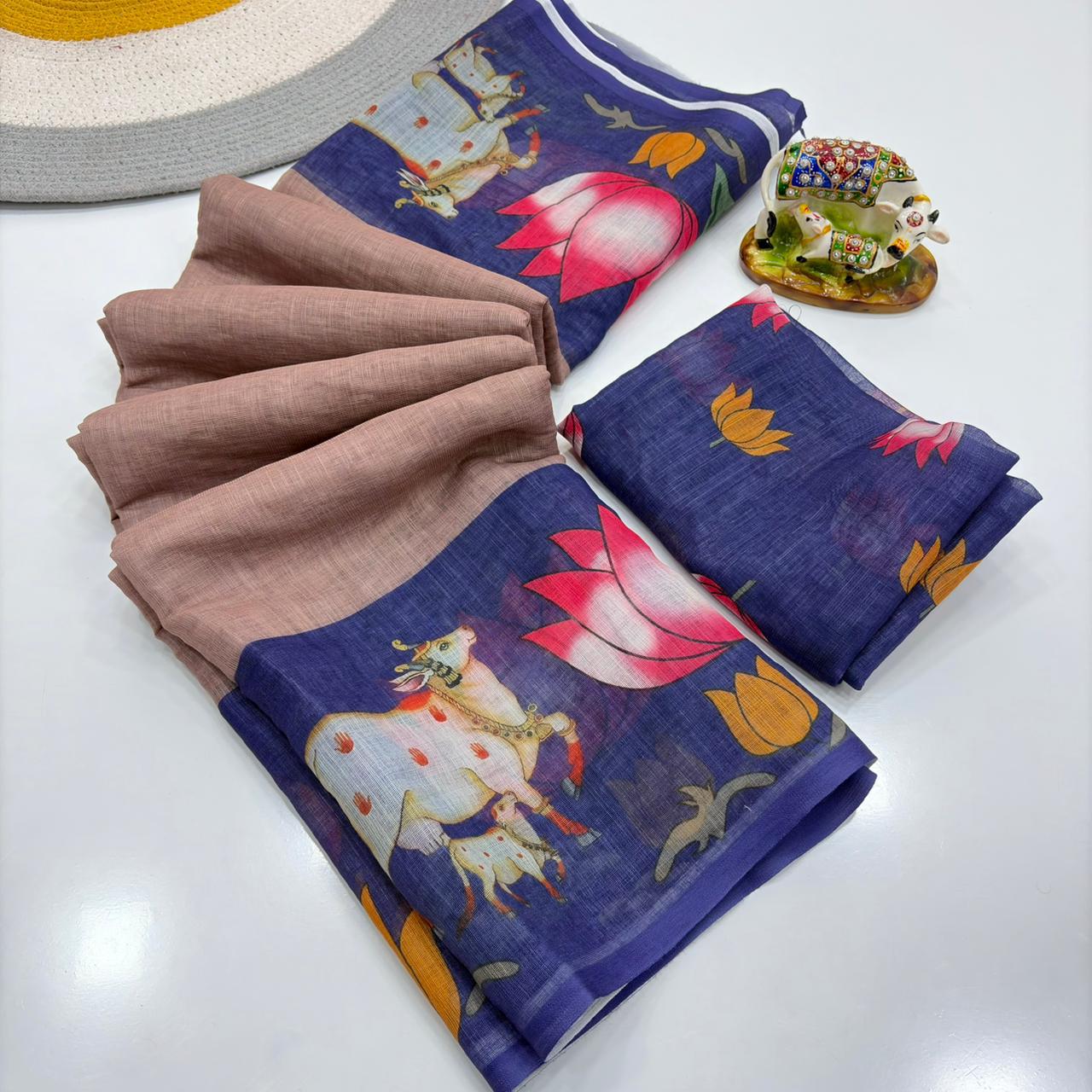 Women Floral Print Saree with Contrast Border