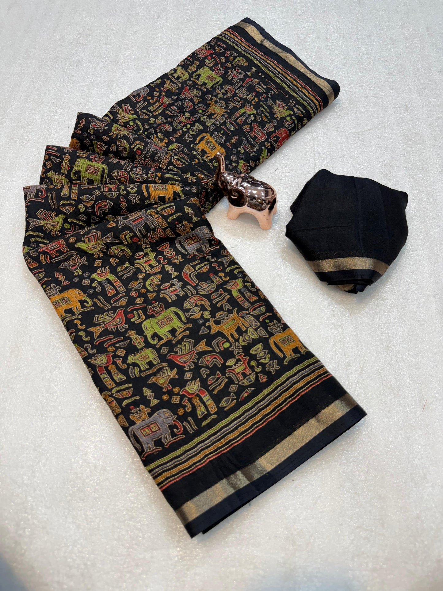 Women Printed Saree with Blouse Piece