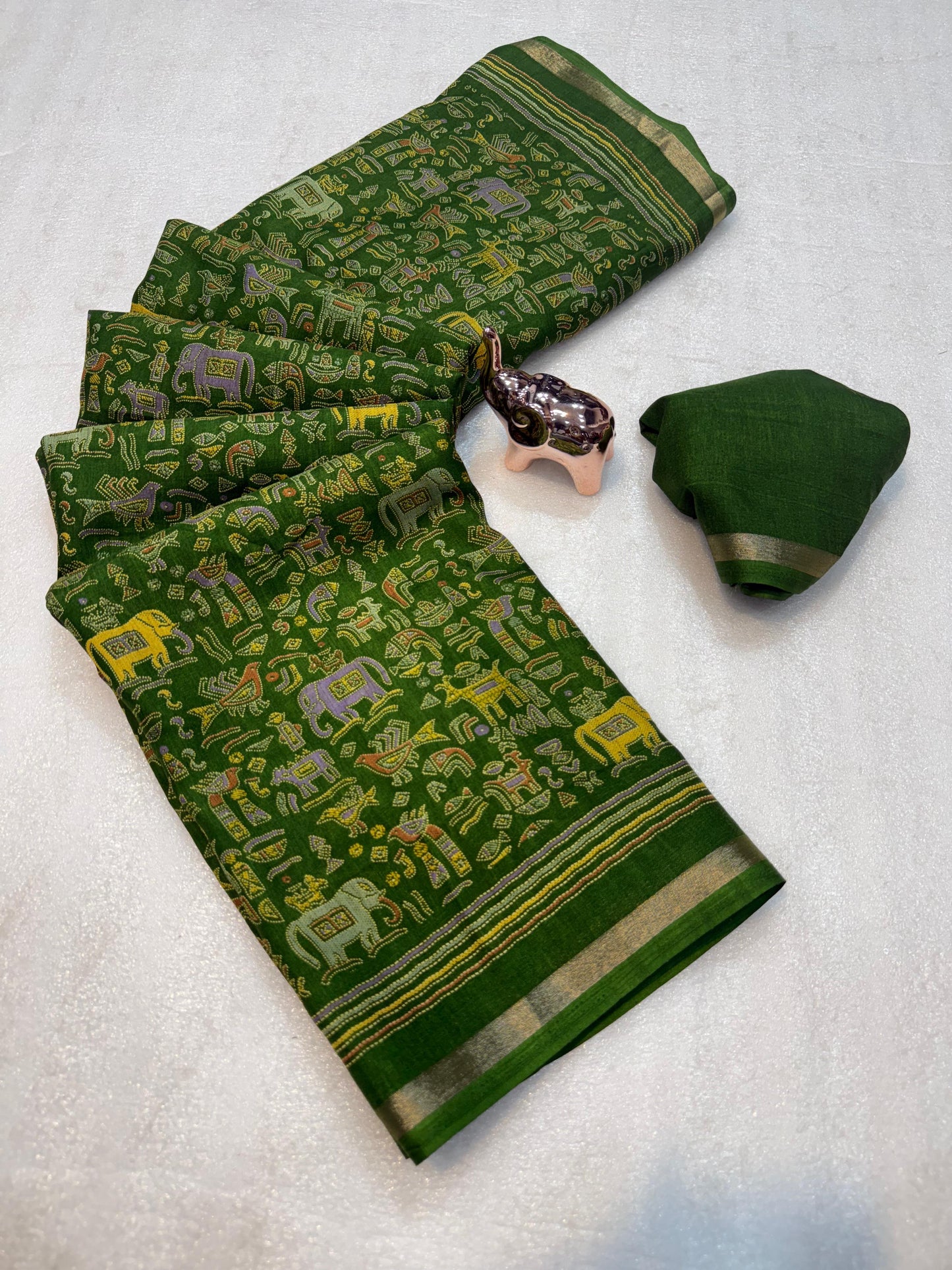 Women Printed Saree with Blouse Piece