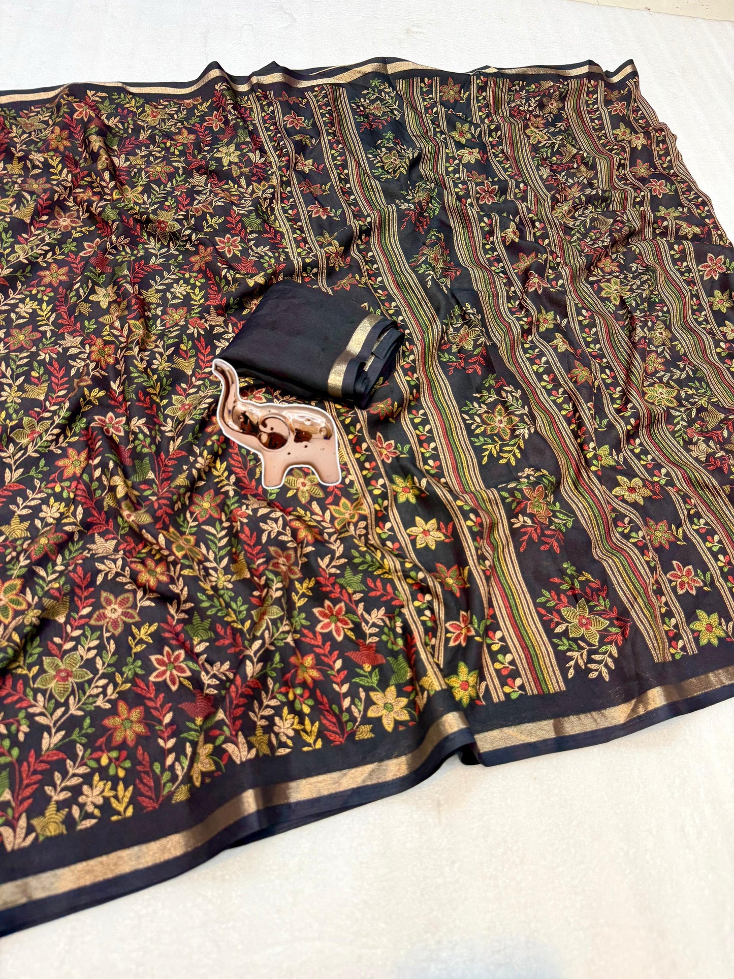 Women Ethnic Wear Printed Saree
