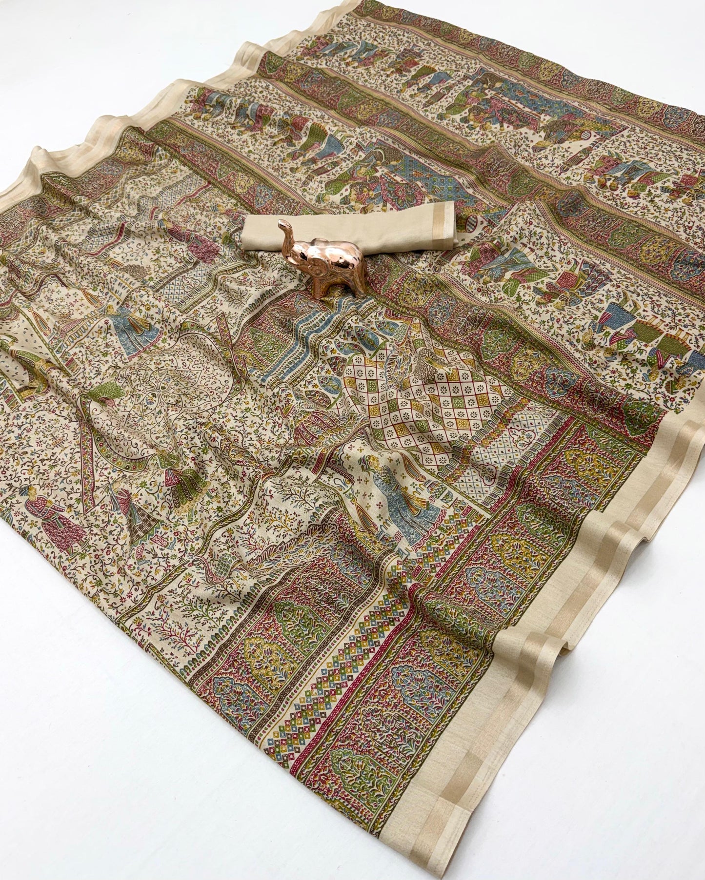Women Printed Saree with Blouse Piece
