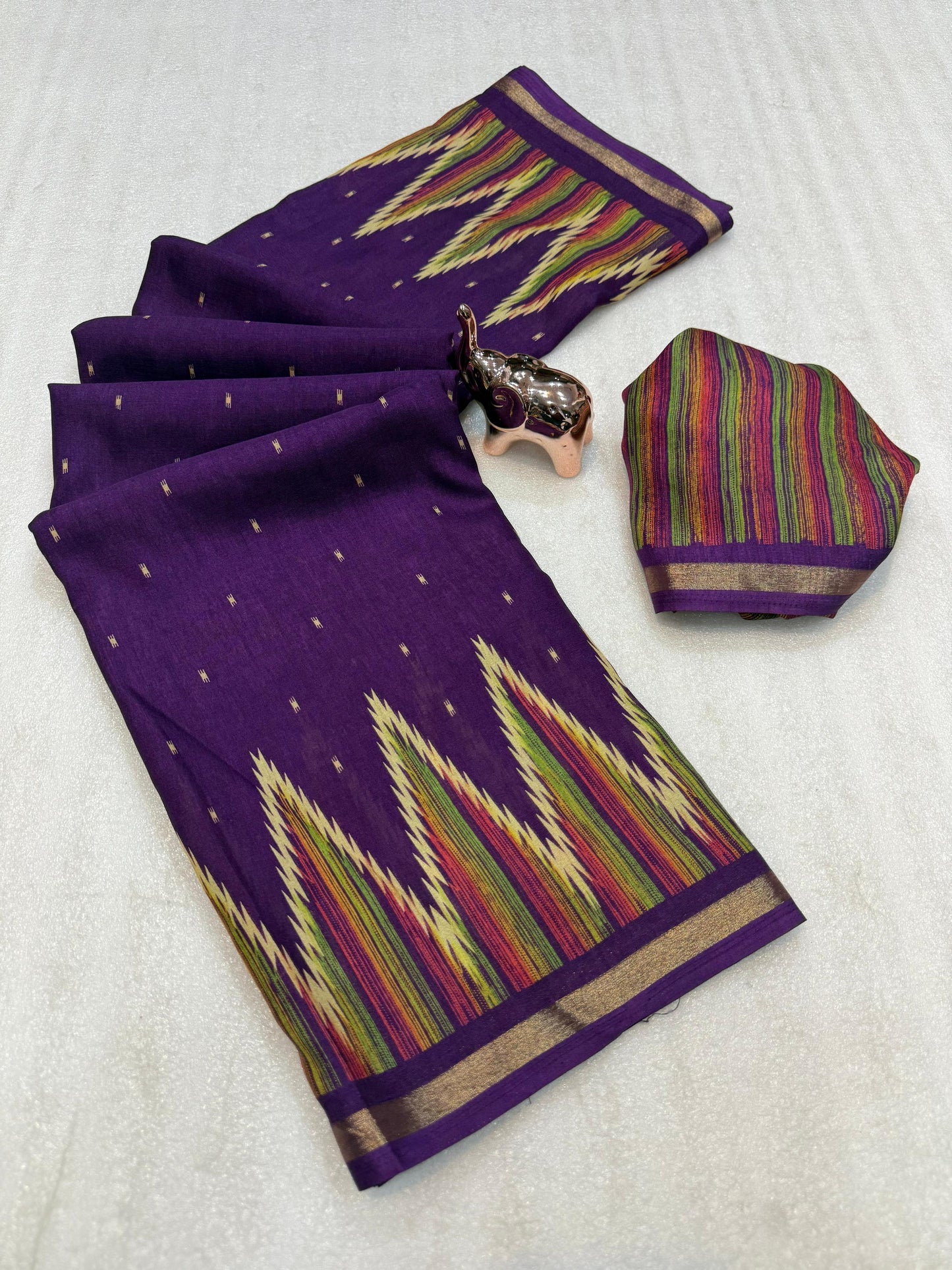 Women Printed Saree with Blouse Piece