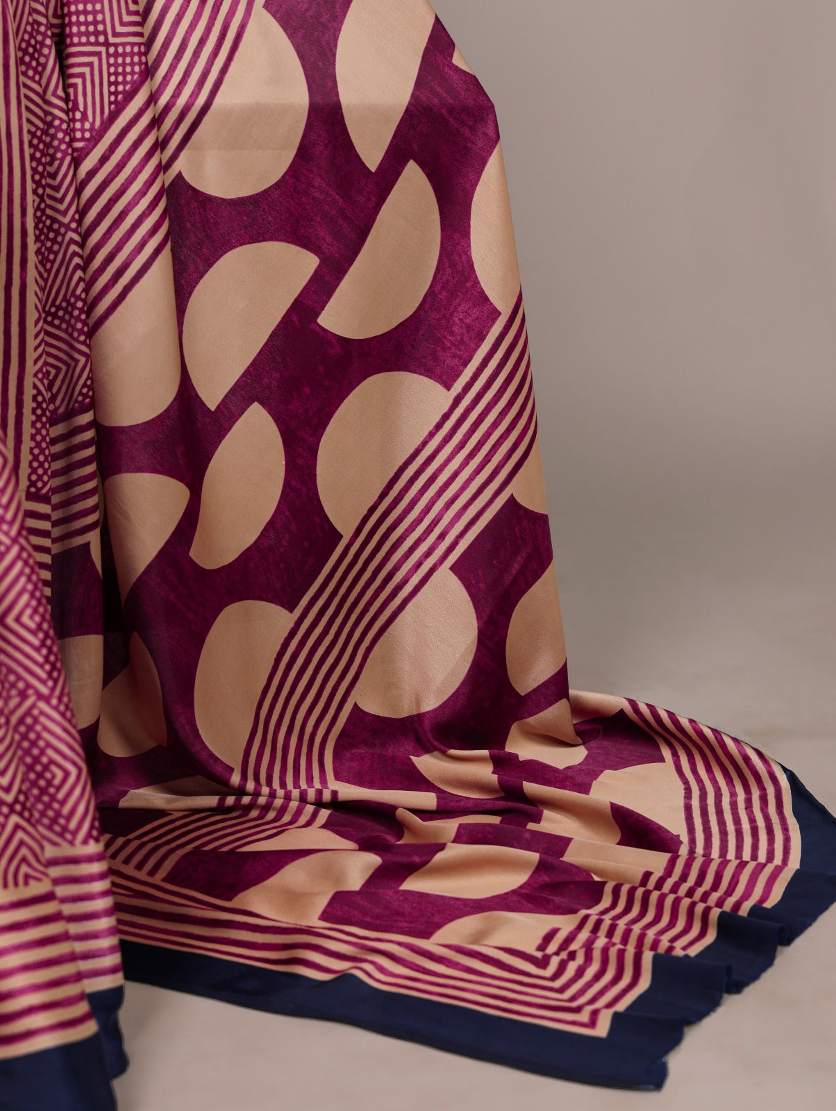 Crafted in soft dull silk with statement fancy prints, this saree blends classic charm with a modern touch 🌸