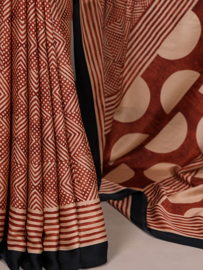 Crafted in soft dull silk with statement fancy prints, this saree blends classic charm with a modern touch 🌸