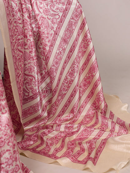 Timeless Tussar silk with graceful prints — a saree that speaks elegance in every drape 🌸