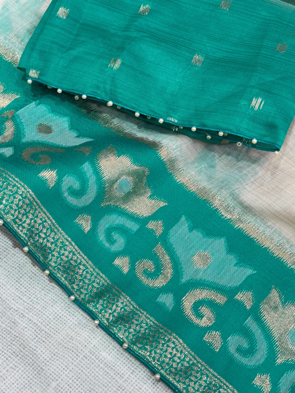 Linen Cotton Saree with Floral Contrast Border and Decorative Pallu, 6.3 Metres with Running Blouse for Festive Wear