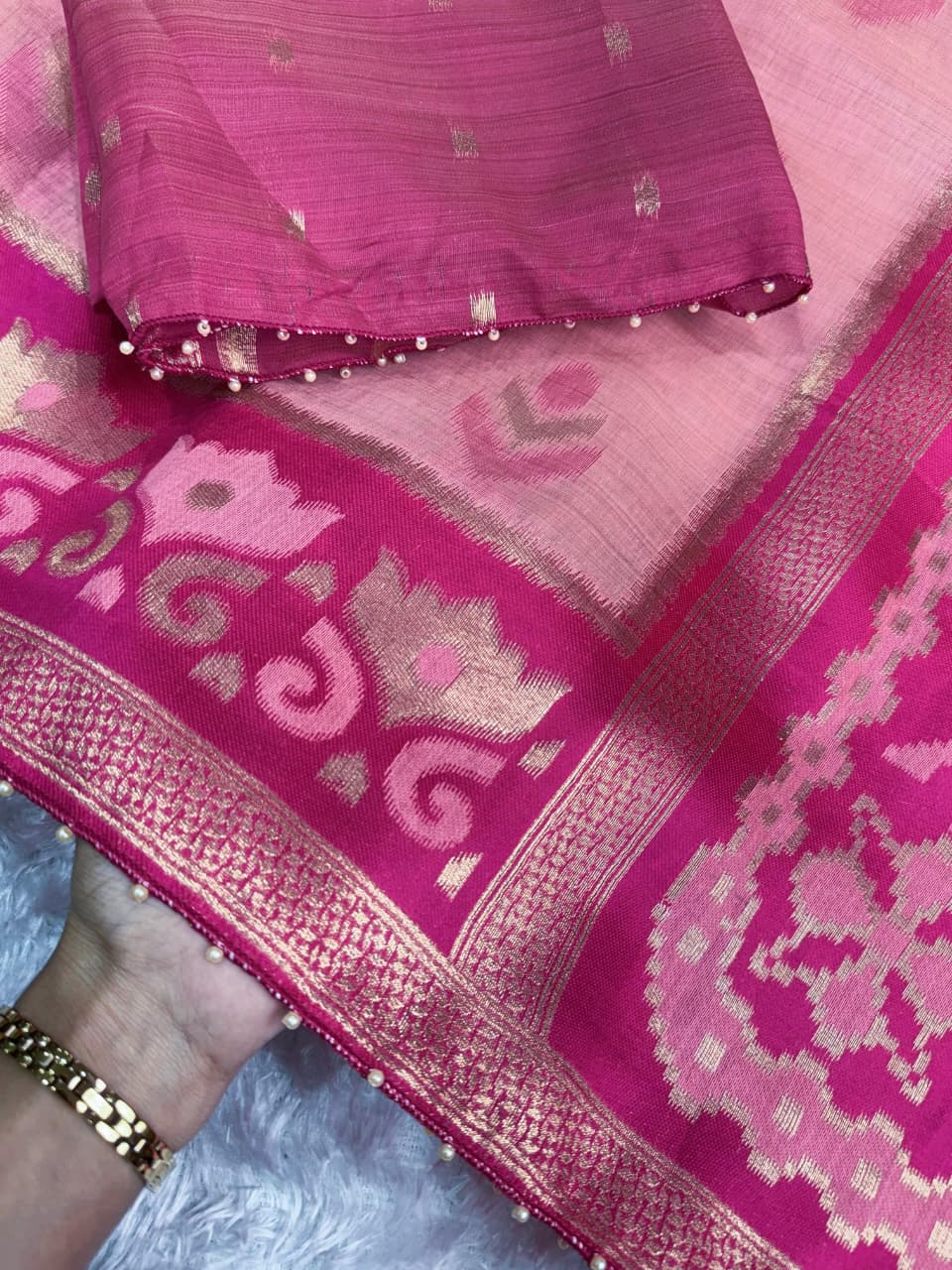 Linen Cotton Saree with Floral Contrast Border and Decorative Pallu, 6.3 Metres with Running Blouse for Festive Wear