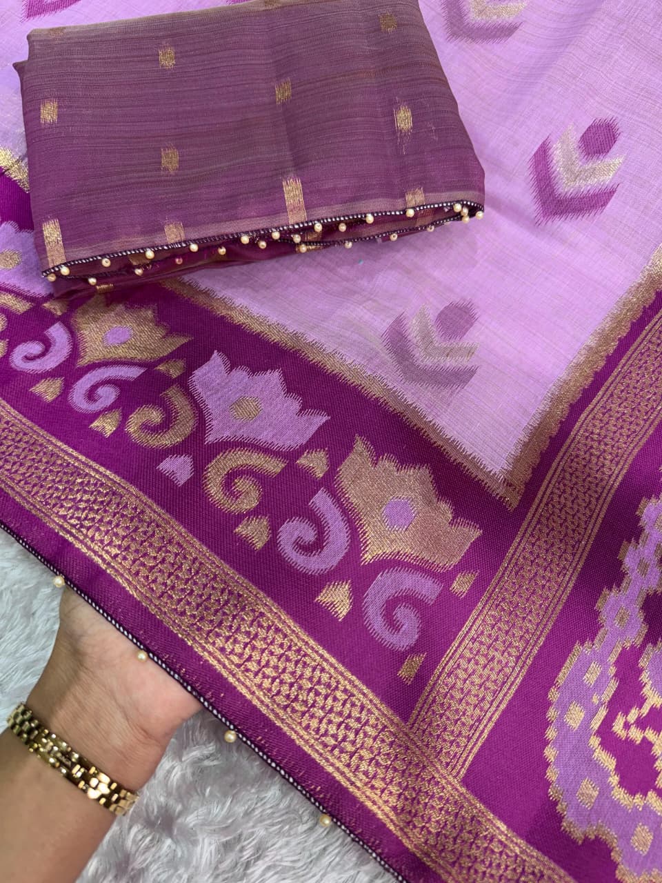 Linen Cotton Saree with Floral Contrast Border and Decorative Pallu, 6.3 Metres with Running Blouse for Festive Wear