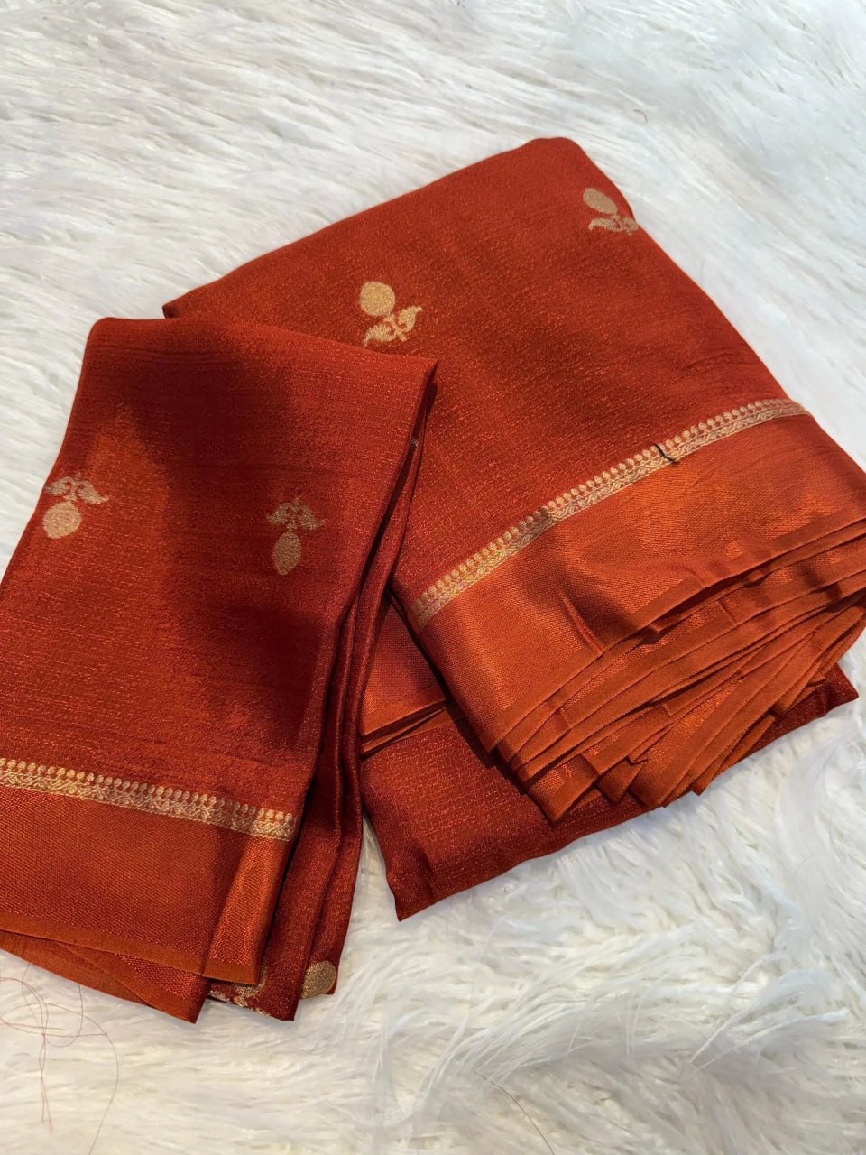 Pure Khadi Viscose Sartin Border Georgette, crafted for New Trends 🪷