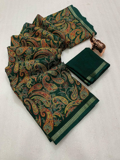 Women Paisley Print Saree with Contrast Border