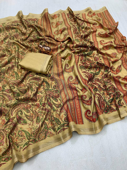 Women Paisley Print Saree with Contrast Border