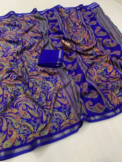 Women Paisley Print Saree with Contrast Border