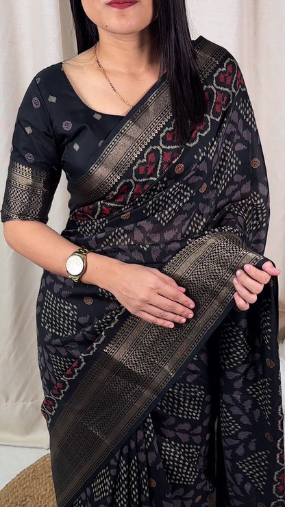 Soft Muslin Cotton Printed Saree with Zari Border & Matching Blouse – Swaraas