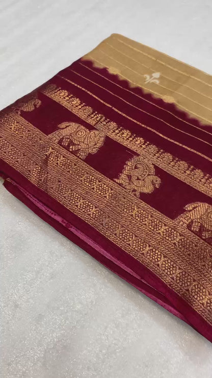 Ikkat Printed Heavy Cotton Silk Saree with Woven Border & Butti Print Blouse – 6.3m Traditional Drape