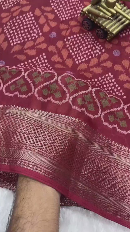 Soft Muslin Cotton Printed Saree with Zari Border & Matching Blouse – Swaraas