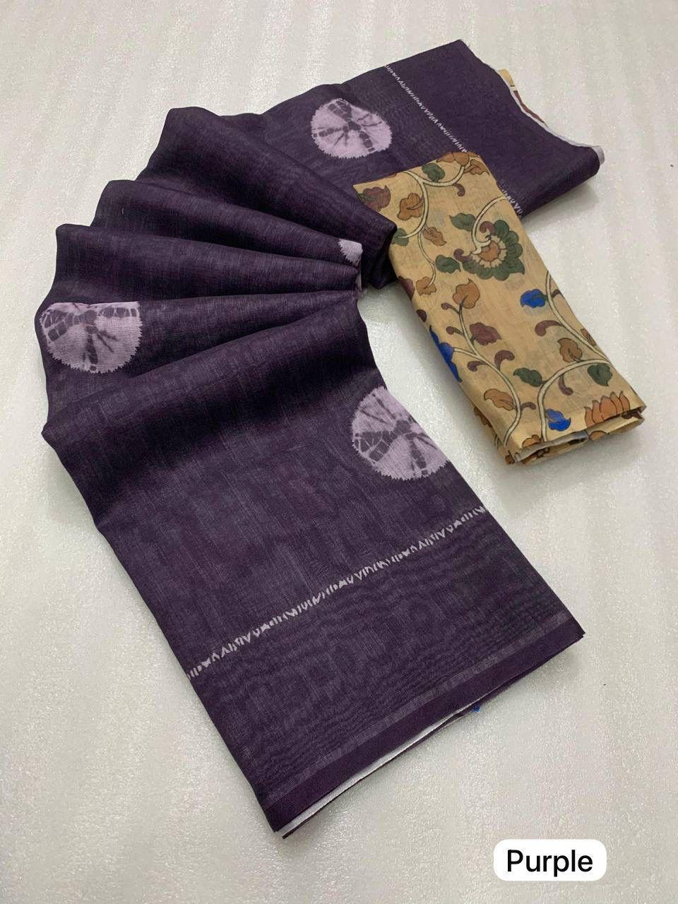 Women Floral Print Saree with Contrast Border