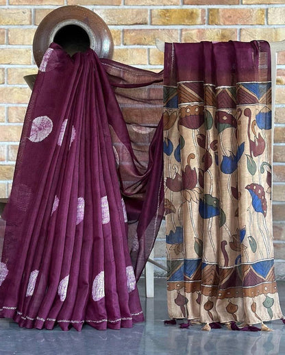 Women Floral Print Saree with Contrast Border