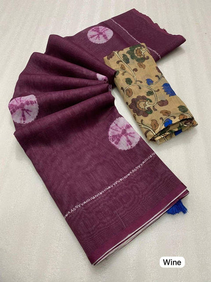Women Floral Print Saree with Contrast Border